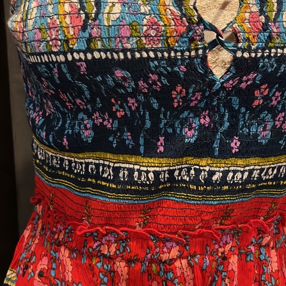 Vibrant colored women’s spaghetti strap top - Picture 2 of 4